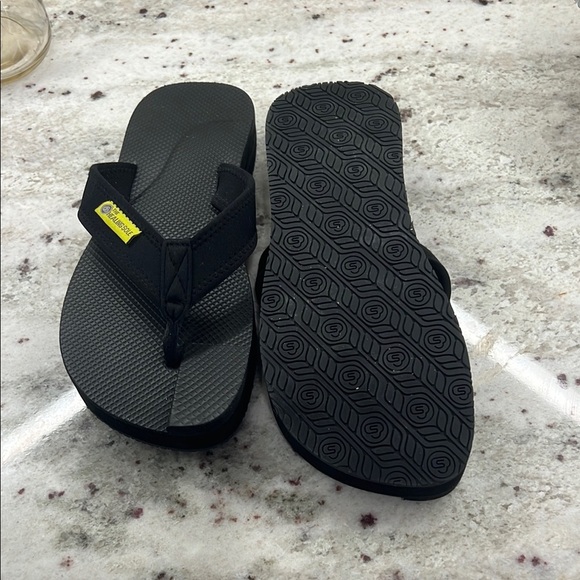 The Healing  Sole- Black Sandals - Picture 8 of 10